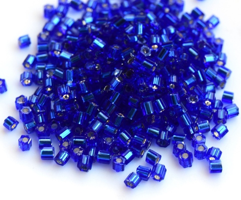 Бисер Тохо Hexagon 11/0 0028 ярко-синий