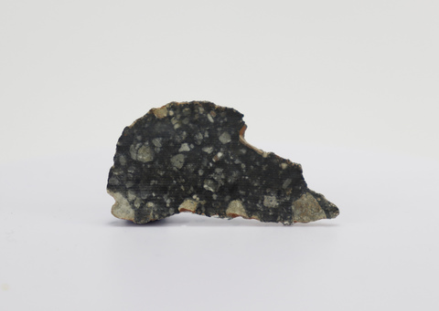 Лунный метеорит NWA7611  1,8гр.