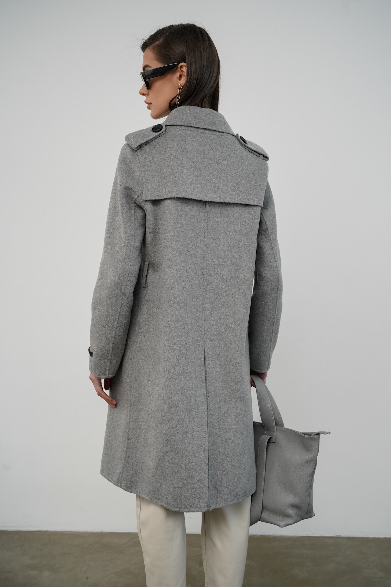 Двубортное пальто ручной работы в стиле тренча