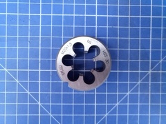 Плашка М20х1,5 DINEN22568 HSS 6g 45х14мм Bucovice(CzTool) 240202