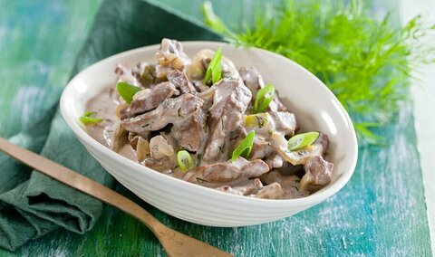 Бефстроганов из говядины в сливочном соусе