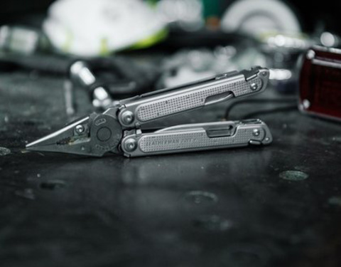 Мультитул Leatherman Free P2 100 mm, 19 функций, серебристый (832638)