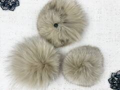 Меховой помпон енот, d 8-9 см, светло-бежевый