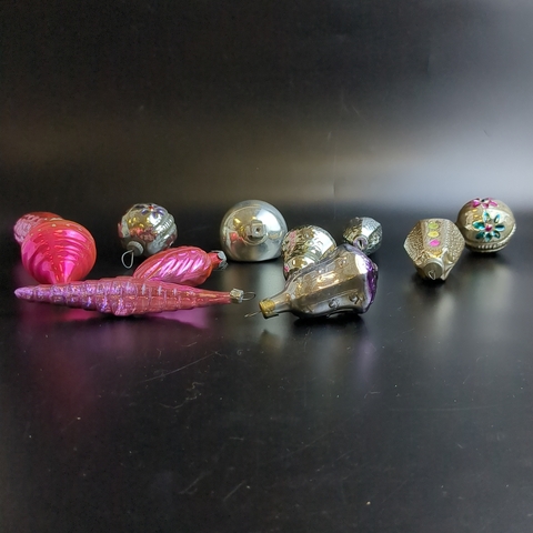 Ёлочные игрушки набор из 11 разных колокольчики, шишки, фонарики и др, стекло, подвесные, винтаж времён СССР 1960-1980 гг. Советские ёлочные игрушки и украшения. Состояние и комплектация на фото.