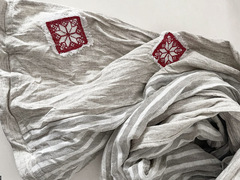 Шарф льняной комбинированный с вышивкой 