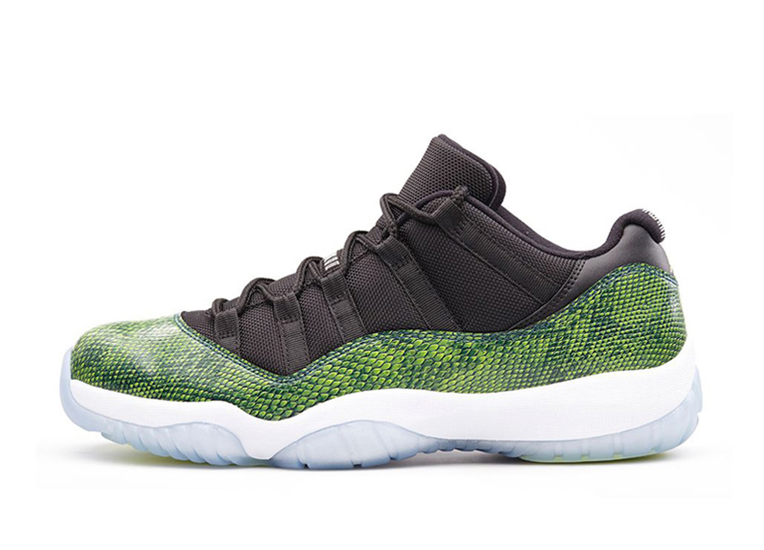 air jordan 11 low snake skin