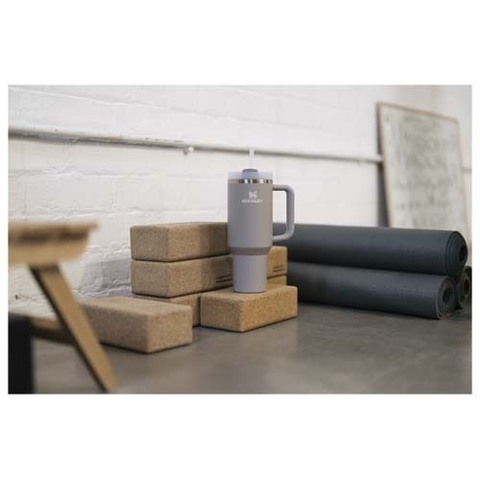 Stanley Quencher H2.0 стакан 1200 мл