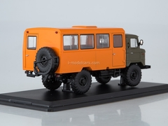 GAZ-66 shift work bus khaki-orange 1:43 Start Scale Models (SSM)