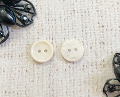 Пуговицы, 2 прокола, d 12мм