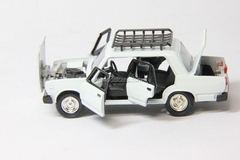 VAZ-2107 Lada with roof rack white Agat Mossar Tantal 1:43