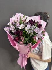 Букет с 7 альстромериями