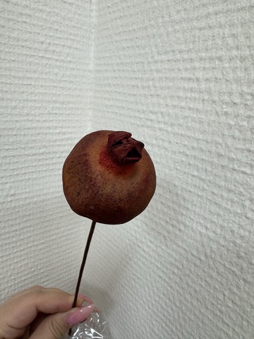 Гранат на стебле из проволоки (1шт)