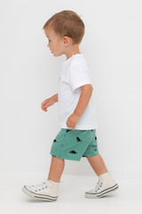 шорты  для мальчика  КР 400666/малахитово-зеленый,дино к558