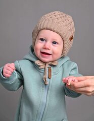 Шапка вязаная на завязках Ромбики (теплый беж)