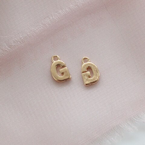 Буква G, позолота, 8 мм, 1 шт, П733