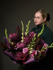 Авторский букет «Пурпурная корона»