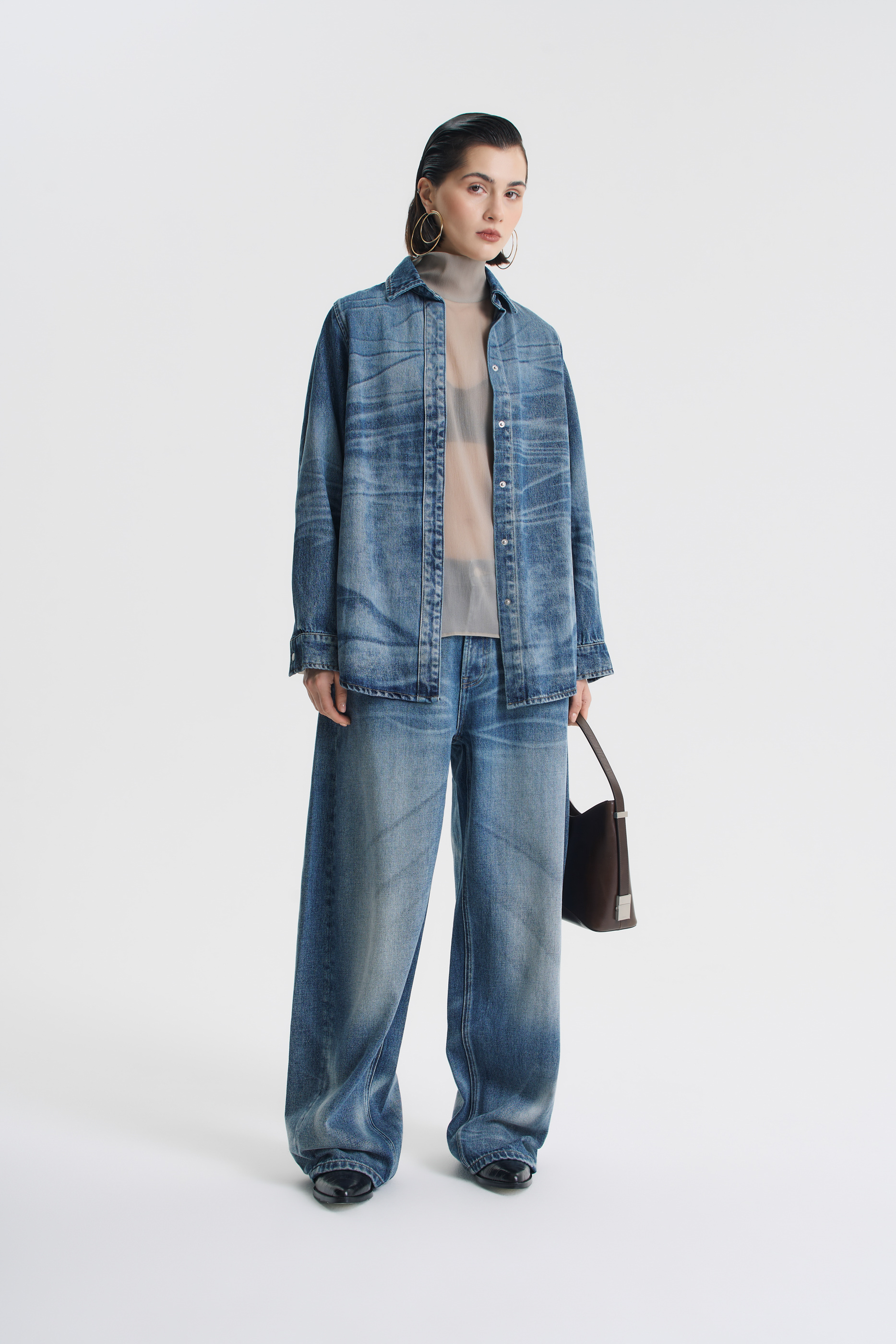 Джинсовая рубашка acid wash