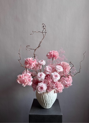 Композиция в кашпо Лунария