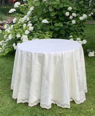 Скатерть 220 и 12 салфеток Palombella Carla Pizzo сливочные