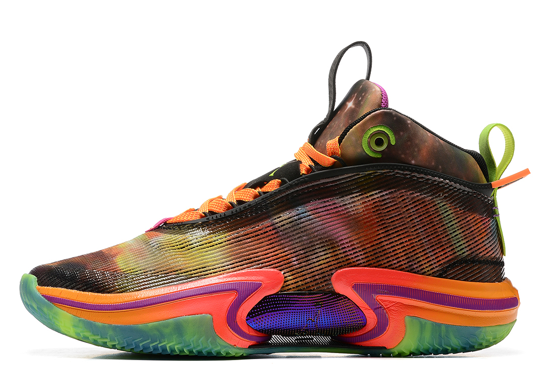 Разноцветные кроссовки для баскетбола Air Jordan 36