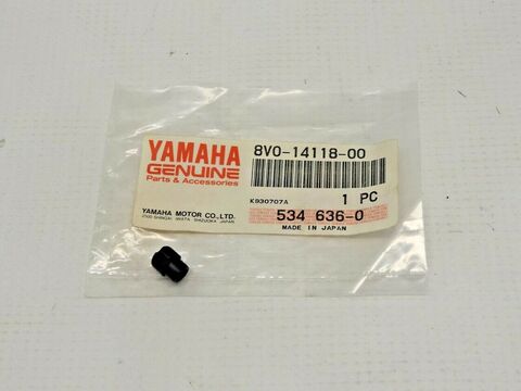 Заглушка Yamaha 8V0141180000