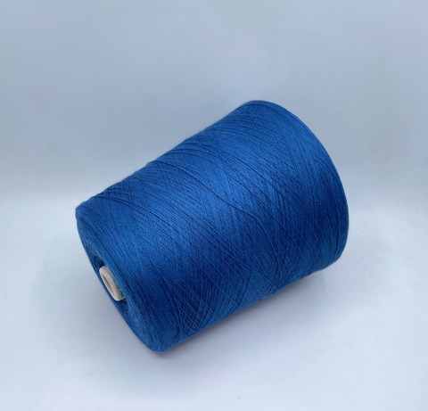 Folco (пр.Италия). 2/36 1800м/100гр, 50% меринос, 50% акрил, цвет-Синий, арт.31537