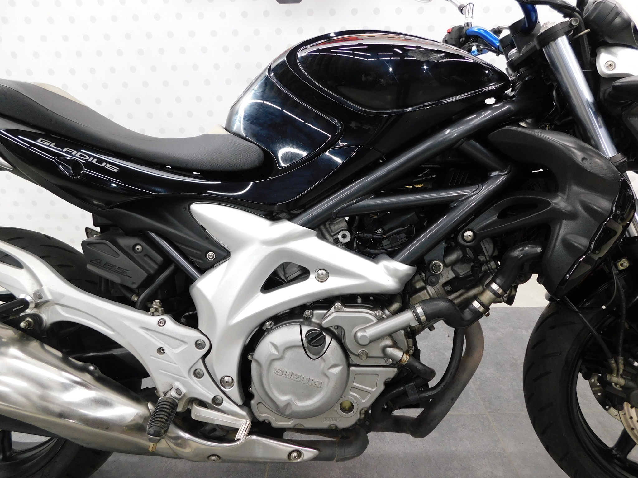 Suzuki sfv650a gladius clearance