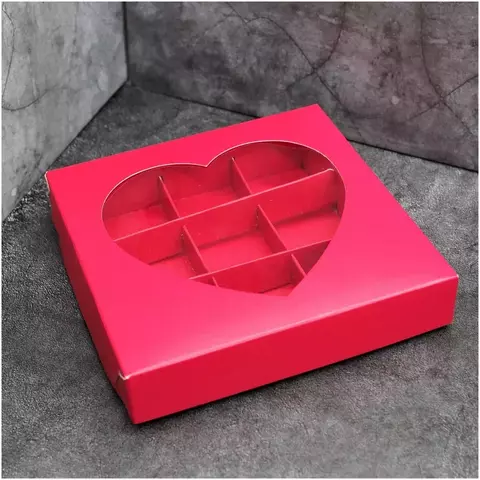 Короб для 9 конфет с окном Сердце, 15,5*15,5*3см, красный матовый