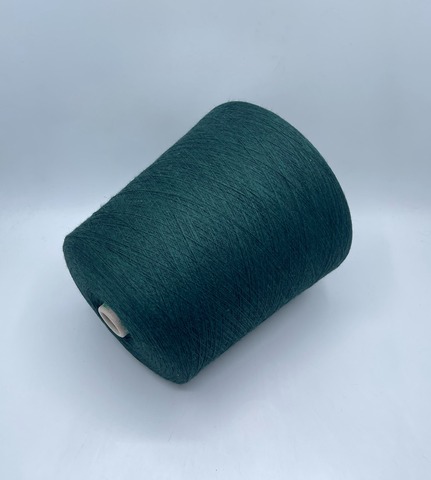 Folco (пр.Италия). 2/25 1250м/100гр, 50% меринос, 50% акрил, цвет-Бутылочно-зеленый,неоднотонный(590/426) , арт.36875