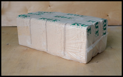 Брикет топливный для печей, каминов, бань, Липа пыль+щепа (уп.12 шт.)