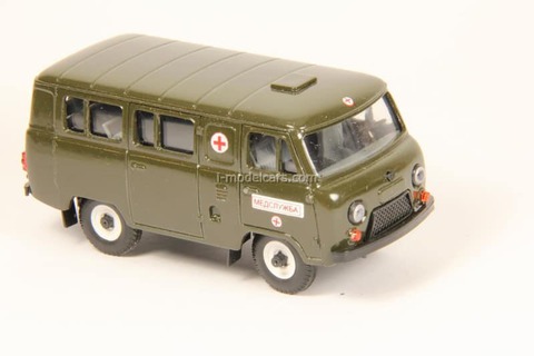 UAZ-3962 medical service (khaki) Agat Mossar Tantal 1:43