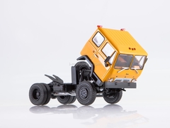 KAZ-608V road tractor yellow 1:43 AutoHistory