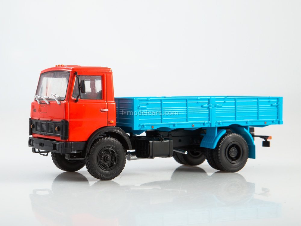 dark red Scale model truck 1/43 MAZ-64227 1985-1988. 