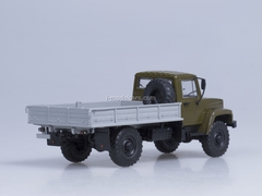 GAZ-3308 board 4x4 engine ZMZ-513 blackout on headlamps khaki AutoHistory 1:43