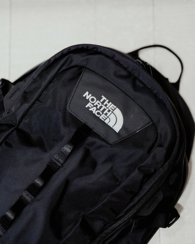 Картинка рюкзак городской The North Face Hot Shot Se  - 8