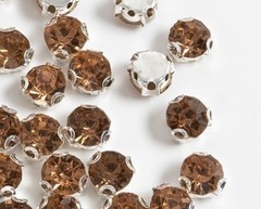 Стразы пришивные стекло в оправе, d 7 мм, светлое золото