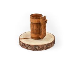 Кружка деревянная пивная с резной ручкой 