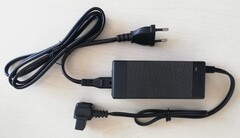 Компрессорный автохолодильник Mobile Comfort MC-45 (12/24/220V)
