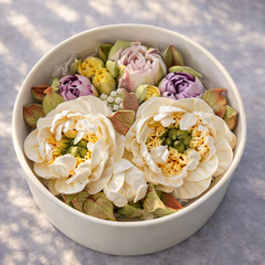 Зефир букет «Пионы кремовые» / 21 см