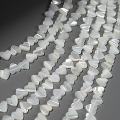 Перламутр морских ракушек, сердечки, 8,5мм, белый
