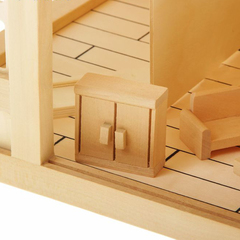 Игрушечный деревянный дом с мебелью и 4 человечками, 39 элементов