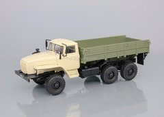 Ural-43202 flatbed beige-khaki 1:43 DeAgostini Auto Legends USSR Trucks #29