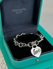 Браслет-цепь из неродированного серебра 925 пробы LOVE с подвеской сердце