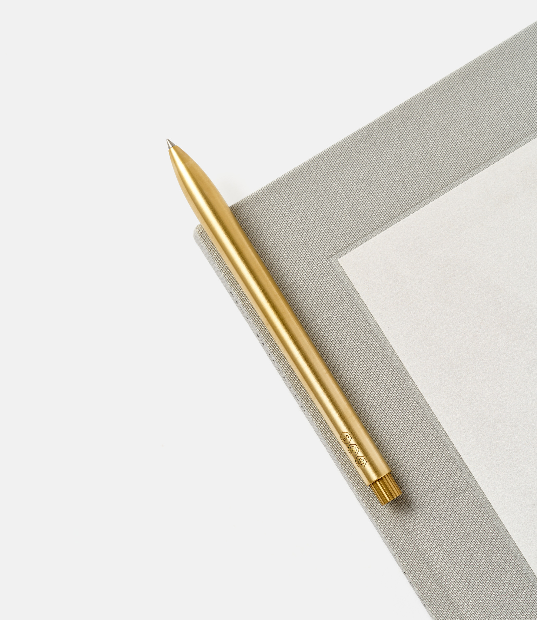 Ajoto Natural Spun Brass Pen