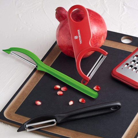 Универсальная овощечистка Victorinox  Swiss Classic Trend Colors, Light Pink  (7.6075.52)