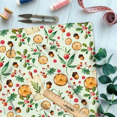 Ткань атлас пеньки, шишки и клюква на зелёном фоне