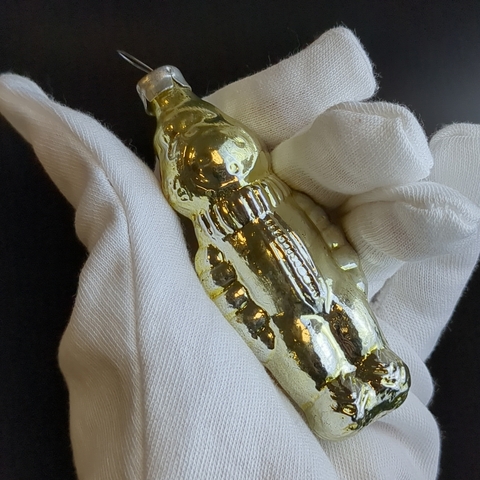 Ёлочная игрушка "Космонавт", мальчик, стекло, подвесная, винтаж СССР 1960-1980 гг