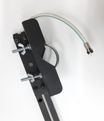 Триада-8899/antenna.ru. Активная антенна направленная, дальний прием ФМ наружная для музыкальных центров на кронштейн