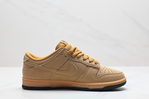 Nike Dunk Low SE 'Wheat' 