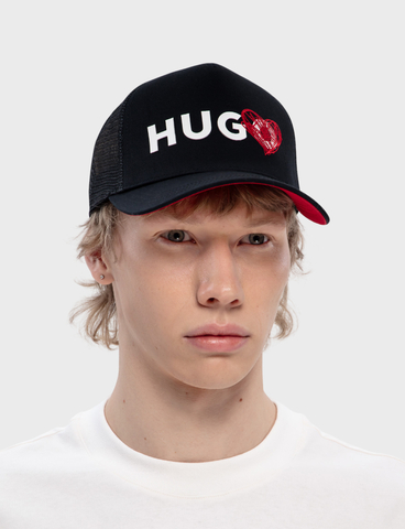 Бейсболка HUGO